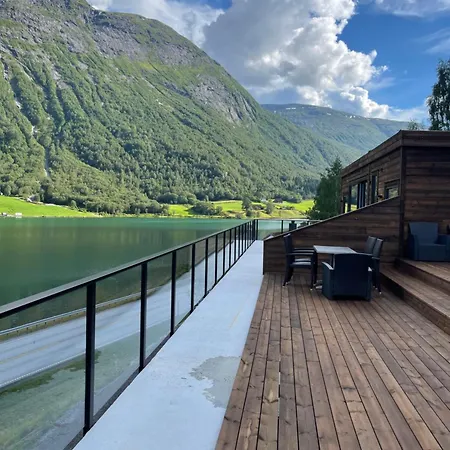 Golden - Panorama I Stryn