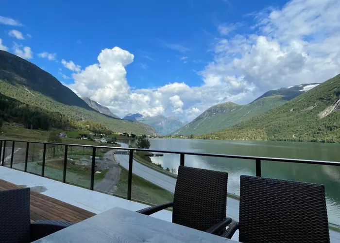 Golden - Panorama I Lägenhet Stryn